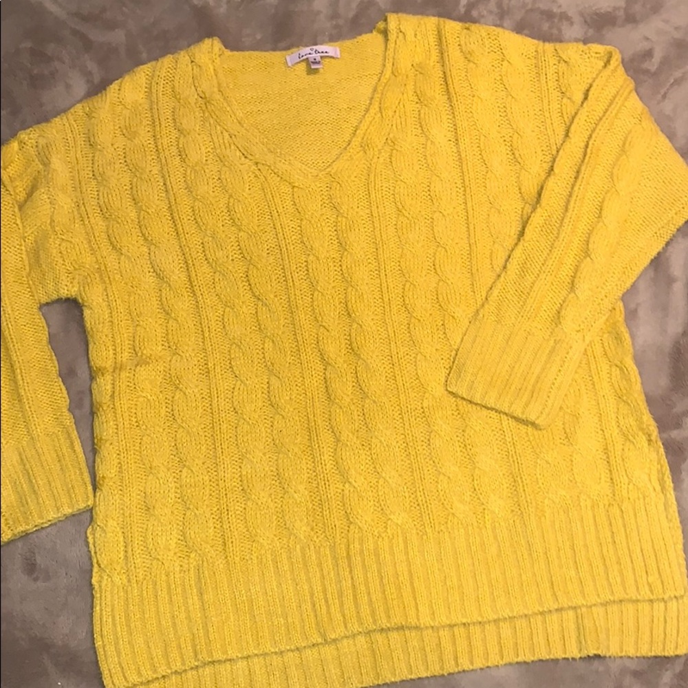 YELLOW SWEATER